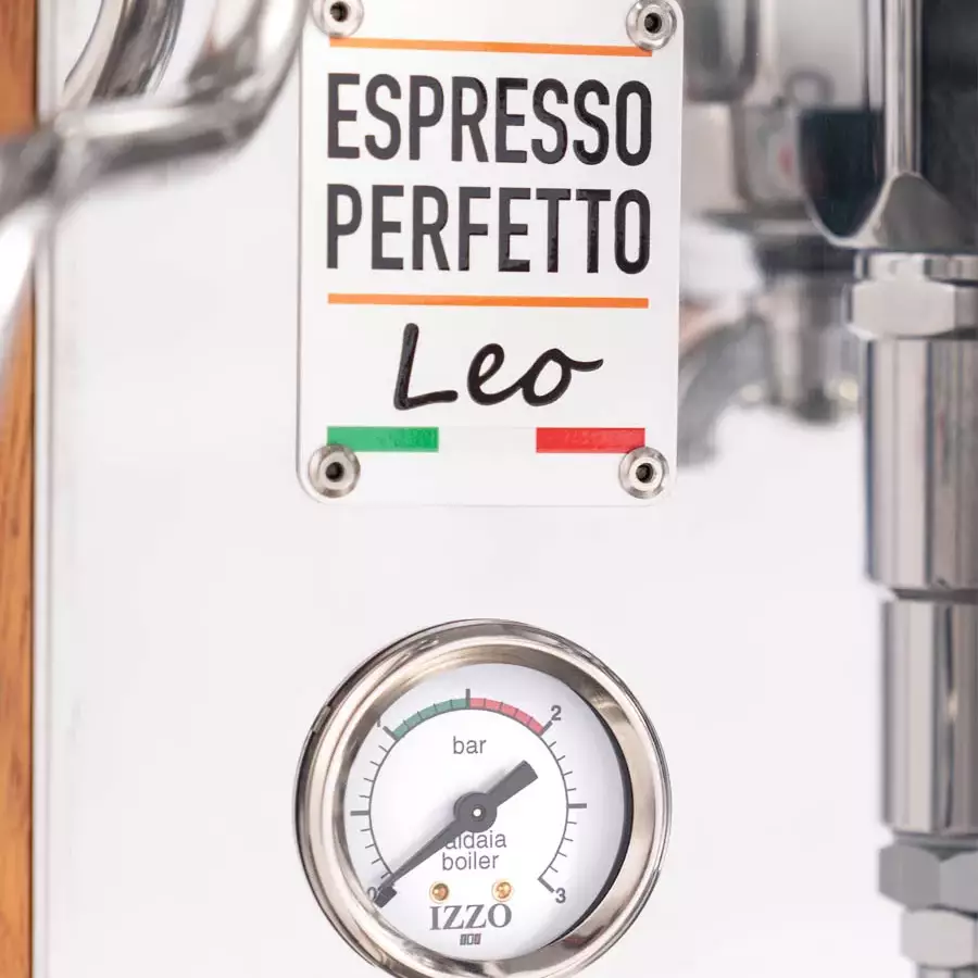 Espresso Perfetto Leo Inox Wood Details-4