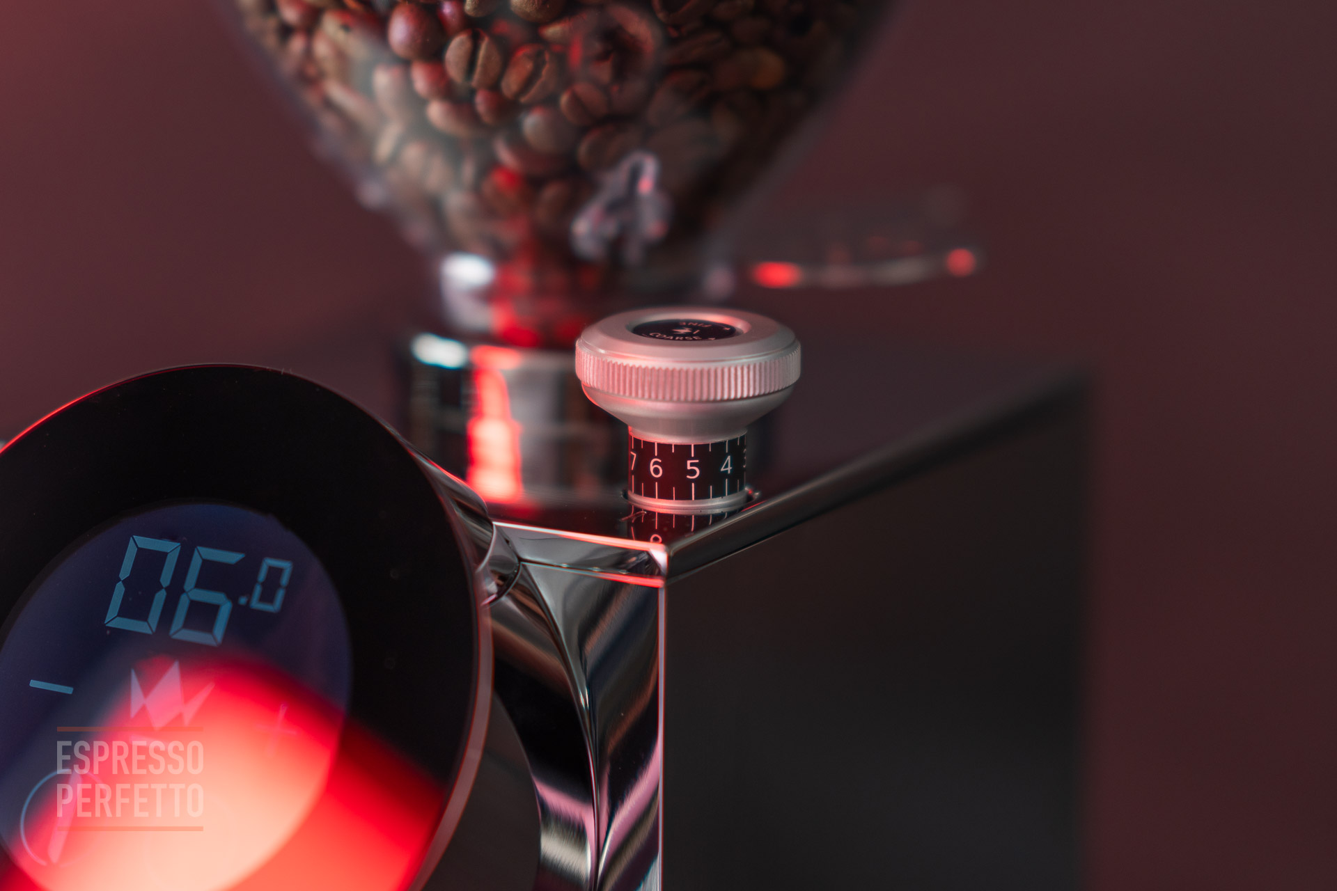 LX-Italia-Chrom55mm-EspressoPerfetto-muehle-kaufen-espresso-3.jpg